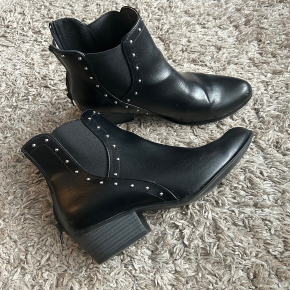 Women Studded Boots - Picture 1 of 9